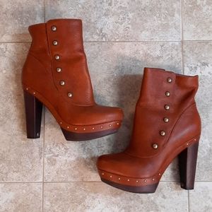 UGG Cosima Mid Boot size 9.5 US 40.5 EUR